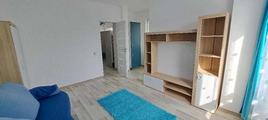 Apartament cu 3 camere decomandat, mobilat în Florești