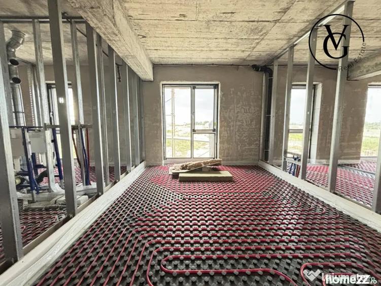 Apartament cu 4 camere decomandat în Central