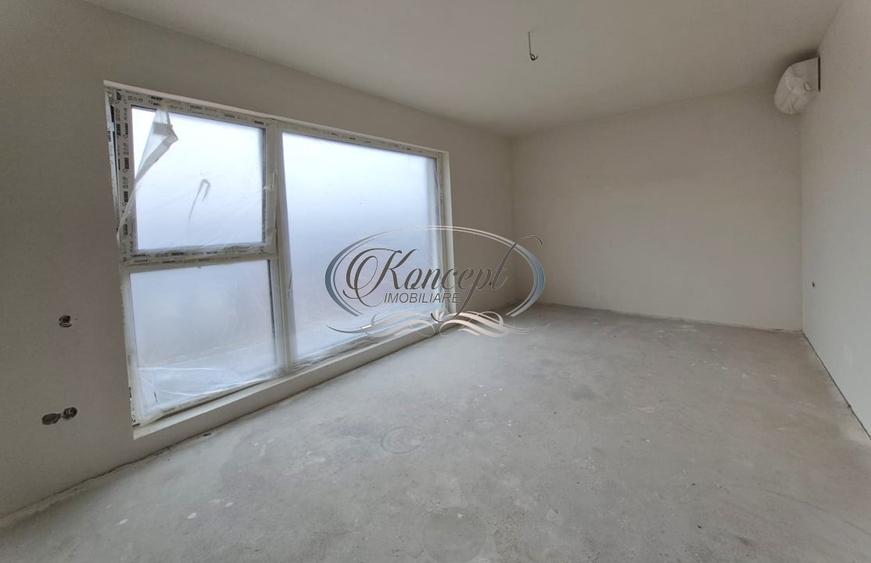 Duplex cu 5 camere cu Canalizare în Dâmbul Rotund