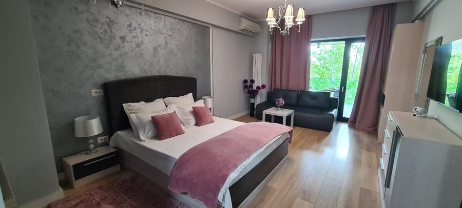 Apartament cu 2 camere decomandat, mobilat în Central