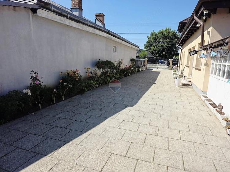 Casă cu 3 camere cu Teren 2836 Mp în Zănești
