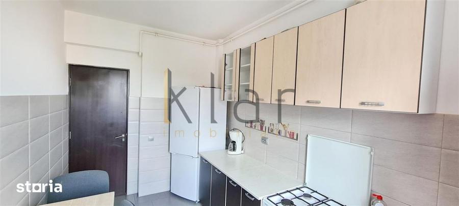 Apartament cu 3 camere decomandat, mobilat în Andrei Mureșanu