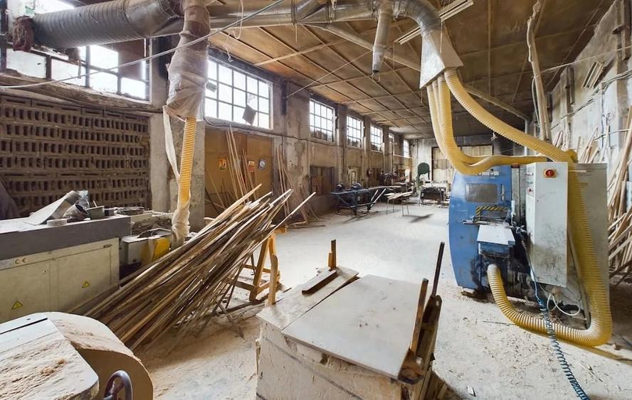 Spațiu comercial, de 1,280 mp, în Șoimoș