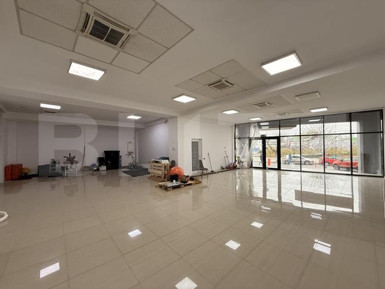 Spațiu comercial, de 156 mp, în Calea Severinului