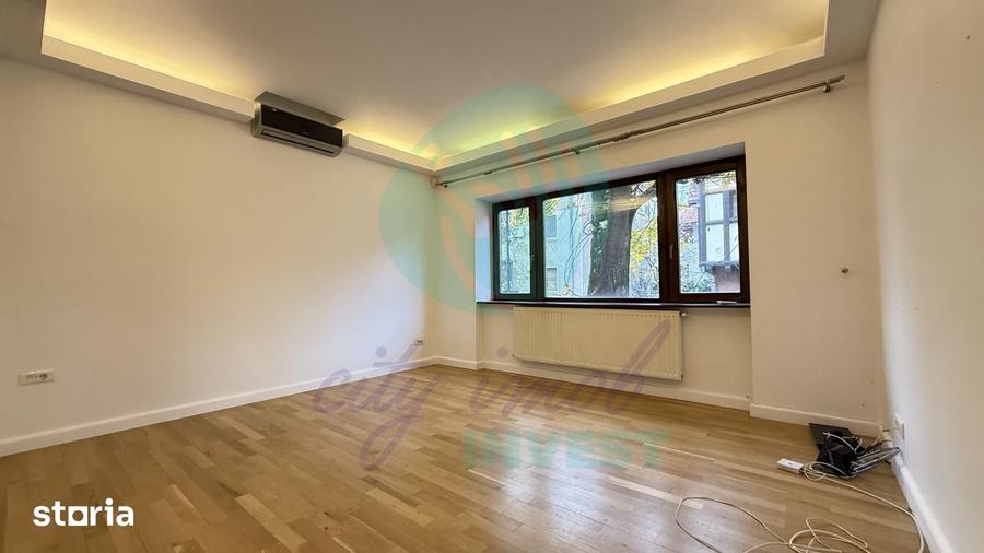 Apartament cu 3 camere în Primăverii