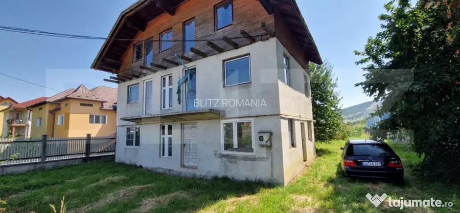 Casa de vanzare 500 mp + teren 1500 mp, zona Unirea - Bistrita (Bistrita-Nasaud)