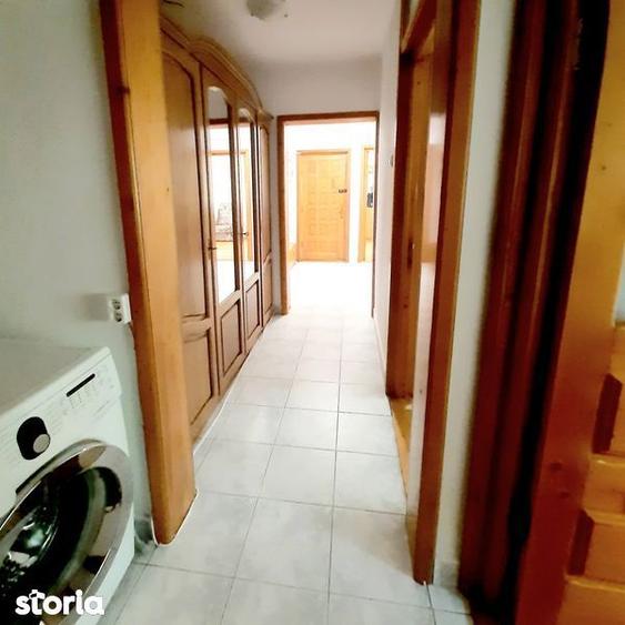 Apartament cu 3 camere decomandat în Păcurari