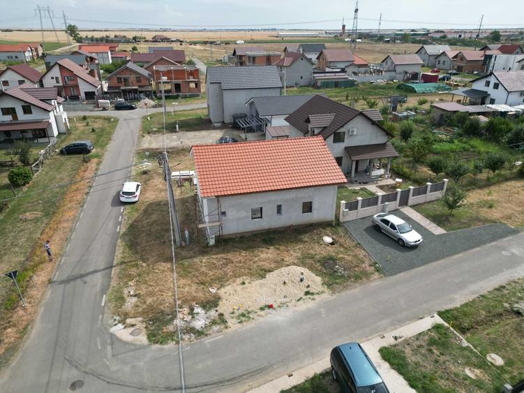 Casă cu 3 camere în Fântânele