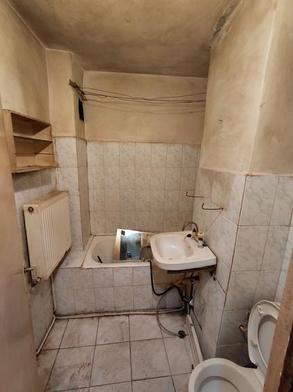 Garsonieră decomandată în Central