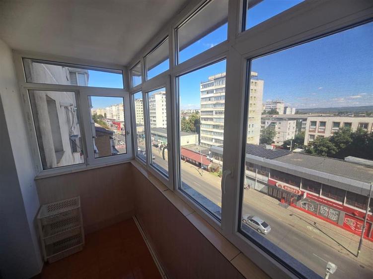 Apartament cu 2 camere decomandat în Orizont
