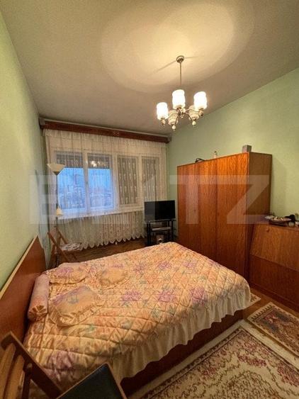 Apartament cu 3 camere decomandat, mobilat în Central — fotografia 3