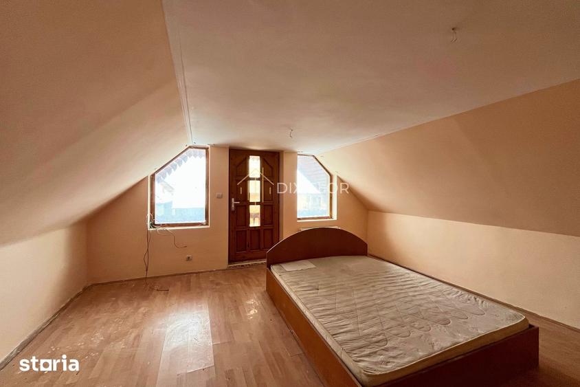 Casă cu 2 camere cu Teren 810 Mp în Praid
