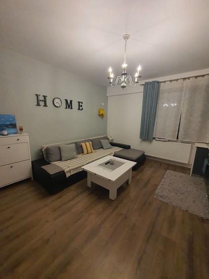 Apartament cu 2 camere decomandat în Palazu Mare