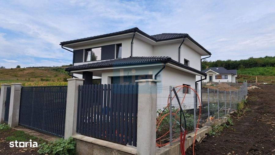 Casă cu 5 camere cu Teren 550 Mp în Apahida