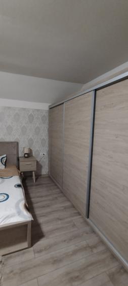 Casă cu 5 camere cu Teren 468 Mp în Lazu
