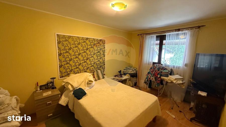 Casă cu 5 camere cu Teren 1000 Mp în Ciușlea