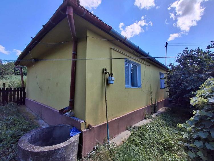Casa de vanzare in centrul comunei Sanger, judetul Mures 100 mp + teren intravilan 3.300 mp - 2