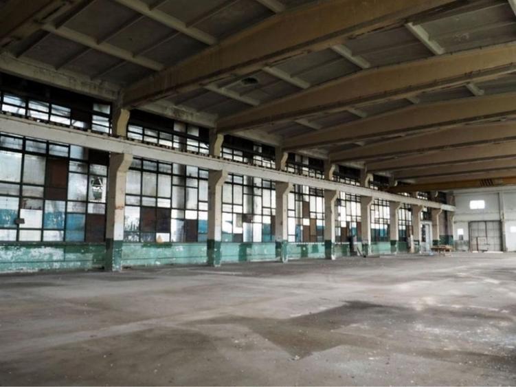 Spațiu industrial, de 10,000 mp, în Obor
