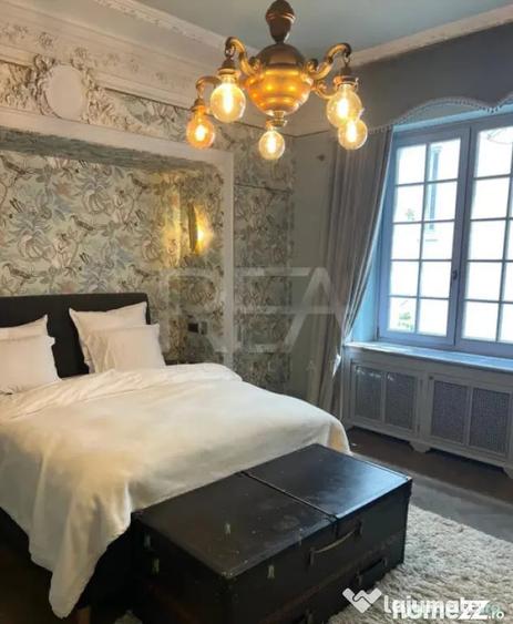 Casă cu 6 camere cu Teren 220 Mp în Capitale
