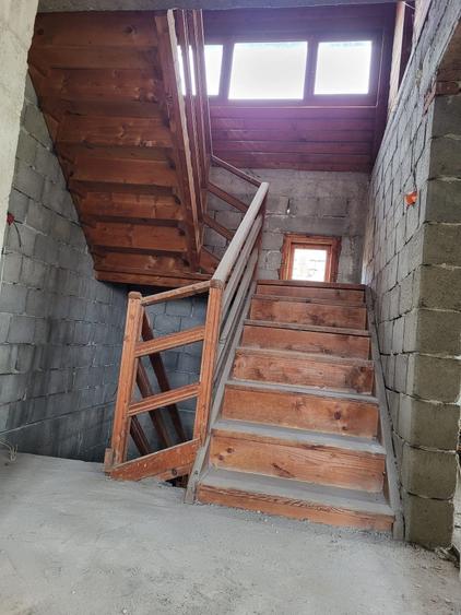 Casă cu 4 camere în Filiași