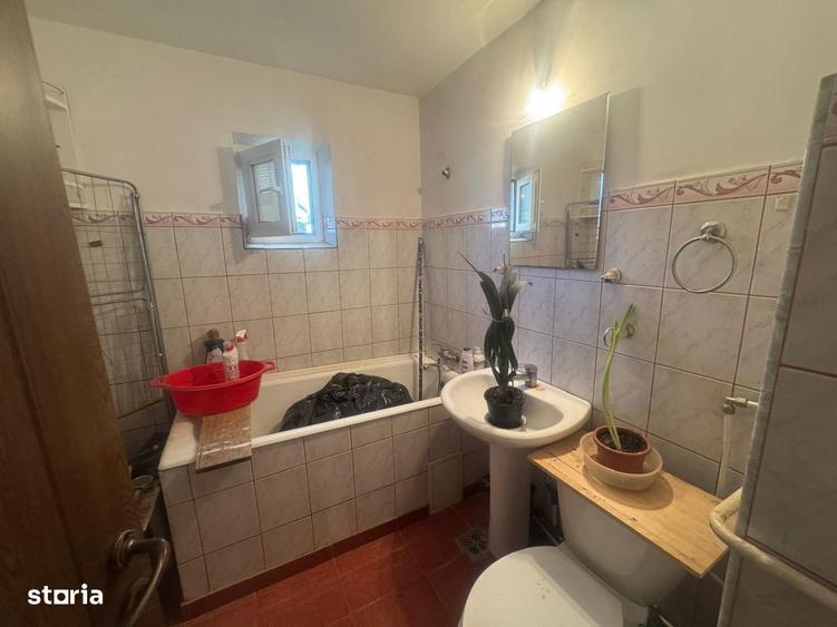 Apartament cu 3 camere decomandat în Dacia