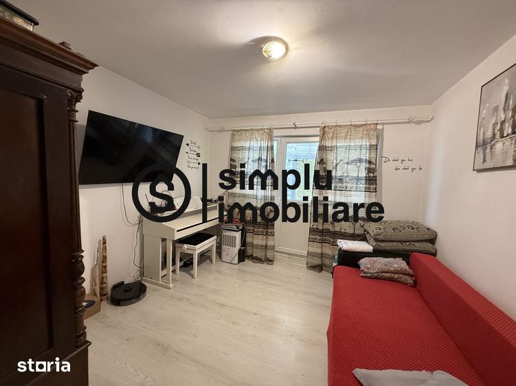 Apartament cu 3 camere semidecomandat în Rovine