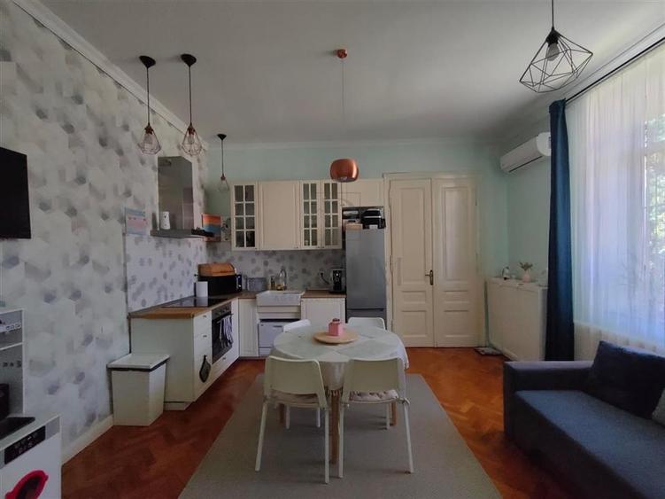 Apartament cu 2 camere decomandat, mobilat în Iosefin