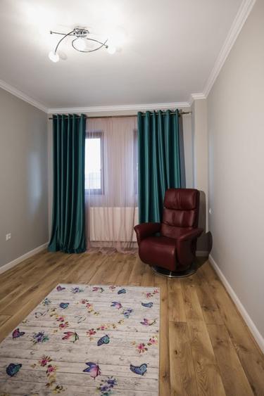 Duplex cu 4 camere cu Teren 175 Mp în Florești
