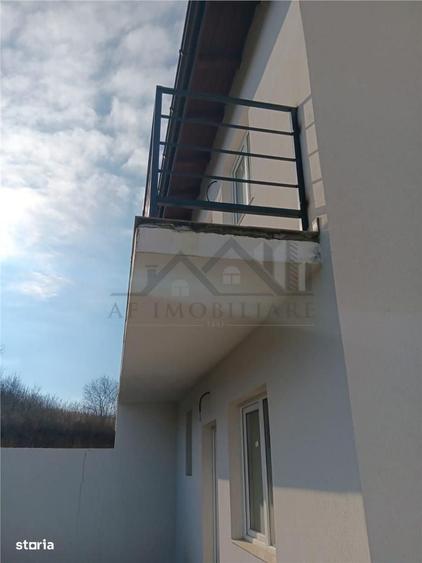 Apartament cu 4 camere în Bârnova