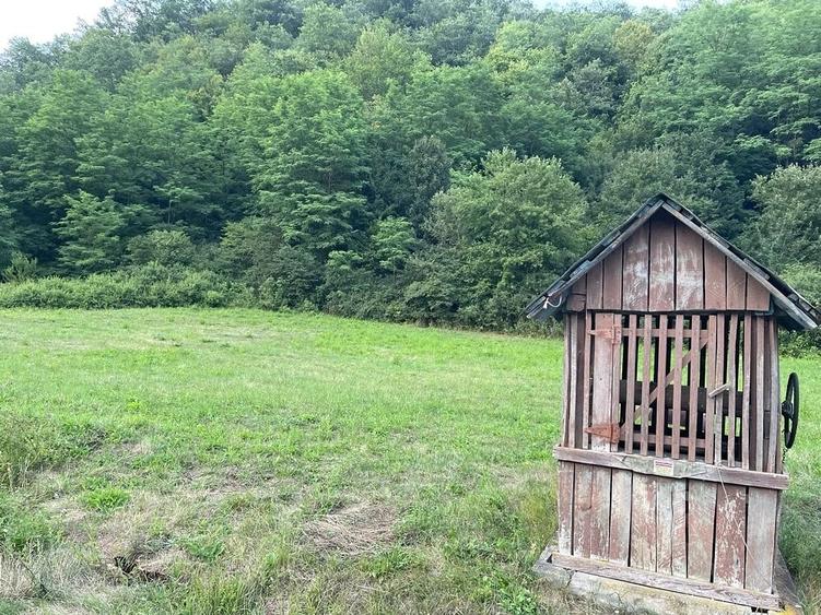 Teren de 1184 mp, în Cărmăzănești