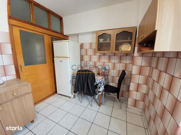 Garsonieră decomandată în Calea Călărașilor