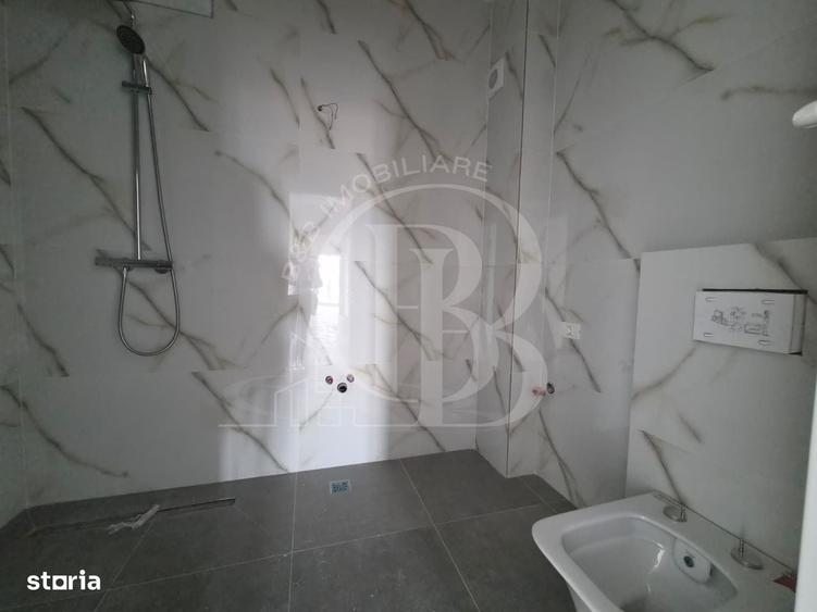 Apartament cu 3 camere în Liviu Rebreanu — fotografia 1