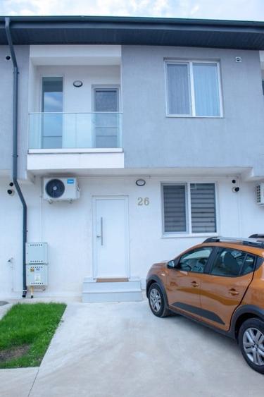 Casă cu 3 camere cu Teren 22 Mp în Dobroești