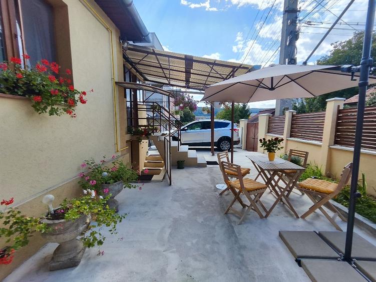 Casă cu 3 camere cu Teren 285 Mp în Dâmbul Rotund