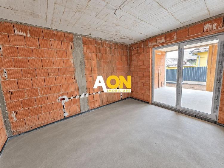 Apartament cu 3 camere decomandat în Cetate