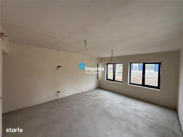 Casă cu 4 camere în Valea Lupului