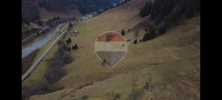 Teren Construcții intravilan de 35858 mp, în Rusca