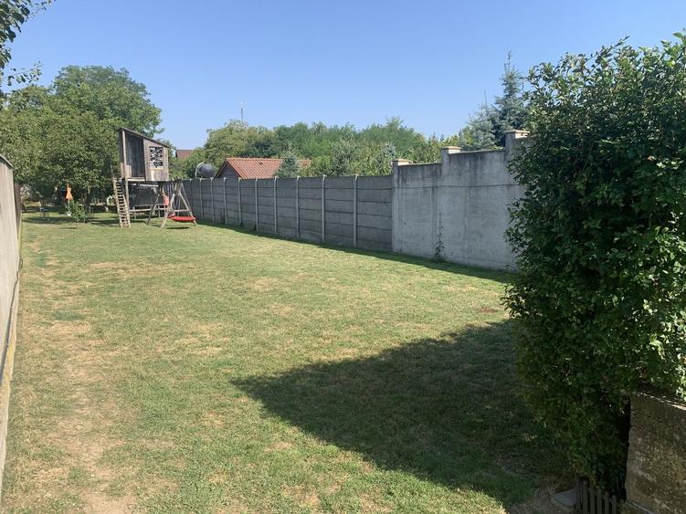 Casă individuală cu 5 camere cu Canalizare în Girocului
