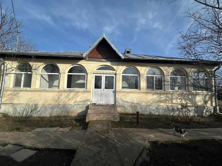 Casă cu 4 camere în Bogdana