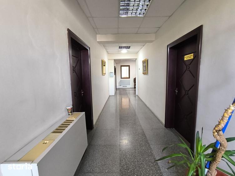 Spațiu comercial, de 100 mp, în Central
