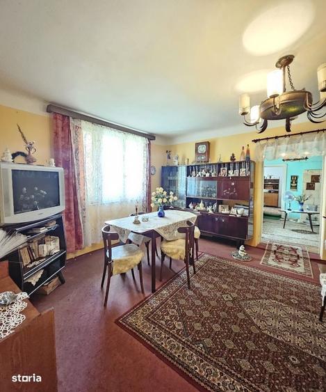 Apartament cu 4 camere semidecomandat în Central