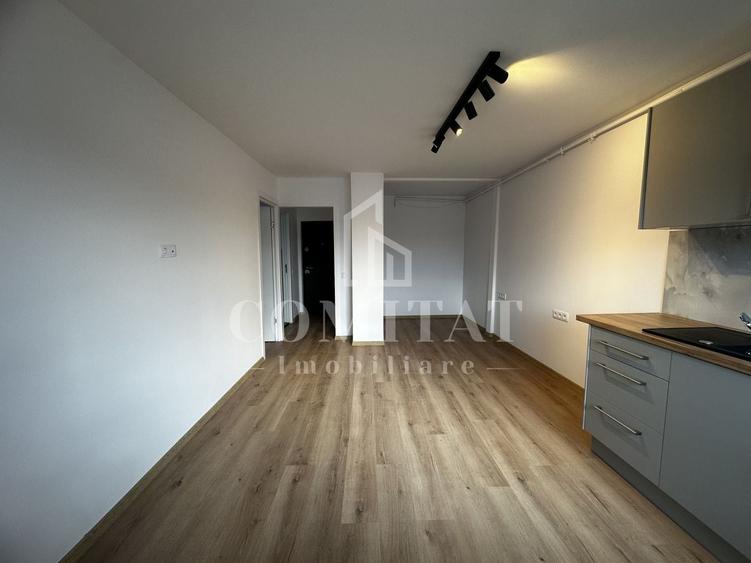 Apartament cu 3 camere semidecomandat, mobilat în Florești — fotografia 3