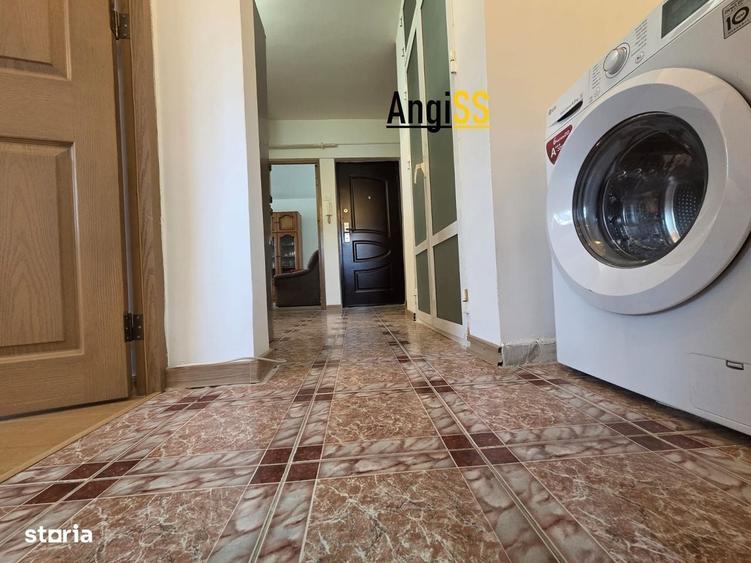 Apartament cu 2 camere decomandat în C5
