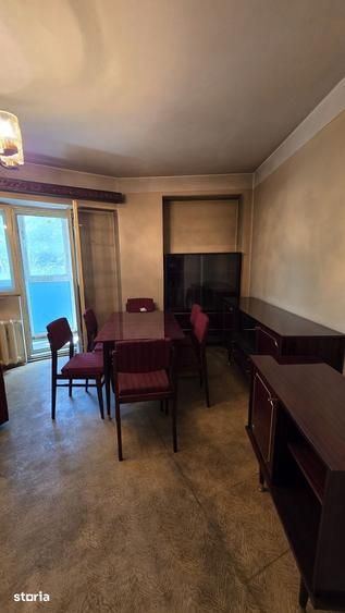 Apartament cu 2 camere decomandat în Gara de Nord