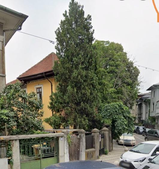 Casă cu 4 camere cu Teren 188 Mp în Cotroceni