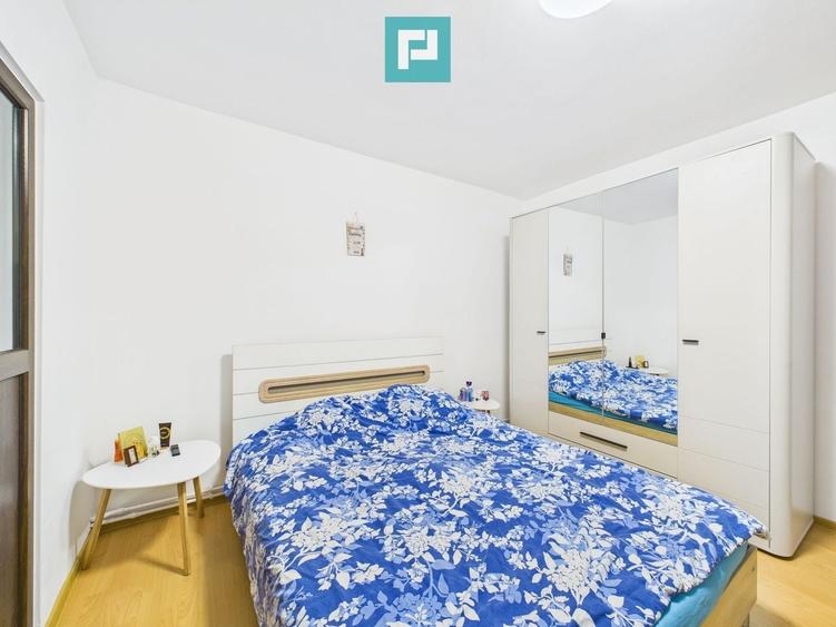Apartament cu 3 camere decomandat, mobilat în Girocului