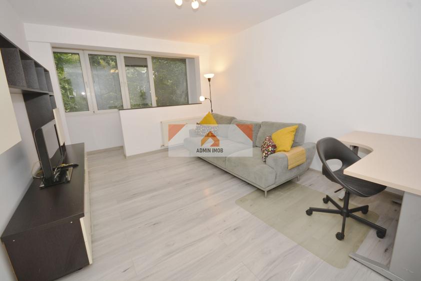 Apartament cu 2 camere decomandat în Drumul Taberei