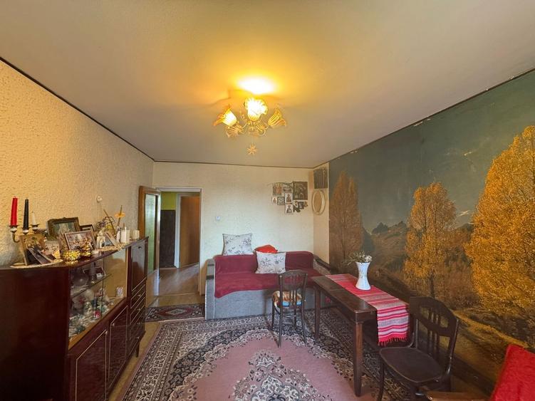 Apartament cu 3 camere decomandat, mobilat în Mihai Bravu