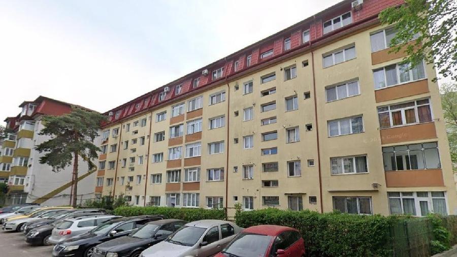 Apartament cu 2 camere semidecomandat în George Enescu