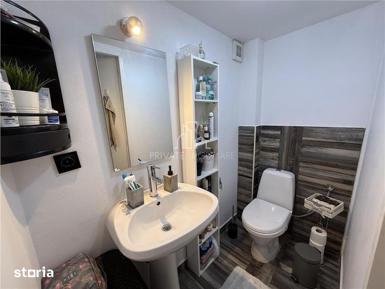 Apartament cu 2 camere în 22 Decembrie 1989